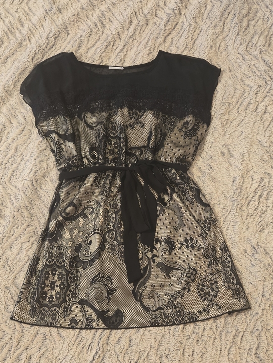 Tops - Black Lace-Trim Paisley Tunic with Belt